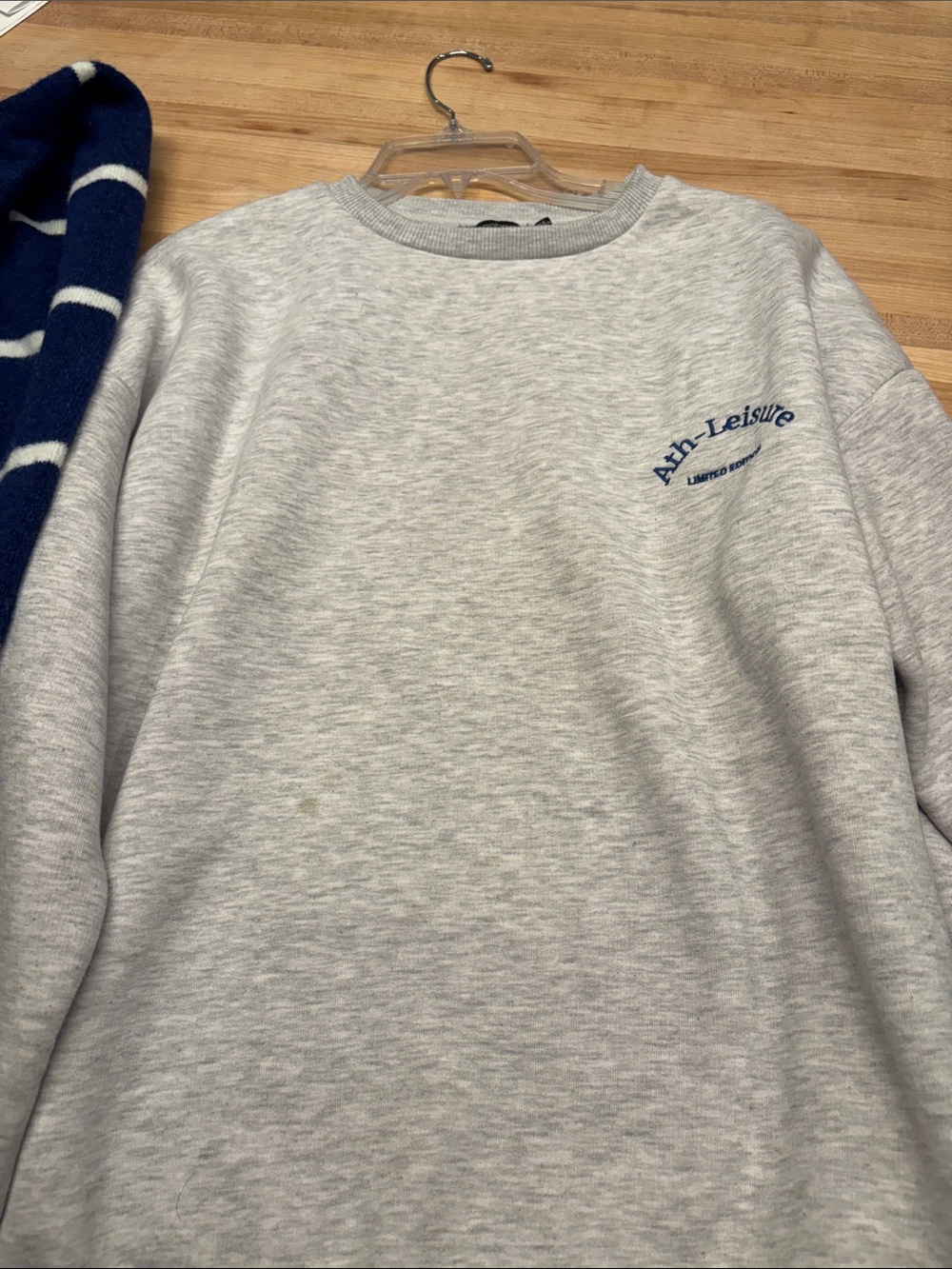Boohoo Light Gray Crewneck Sweatshirt with Navy Logo